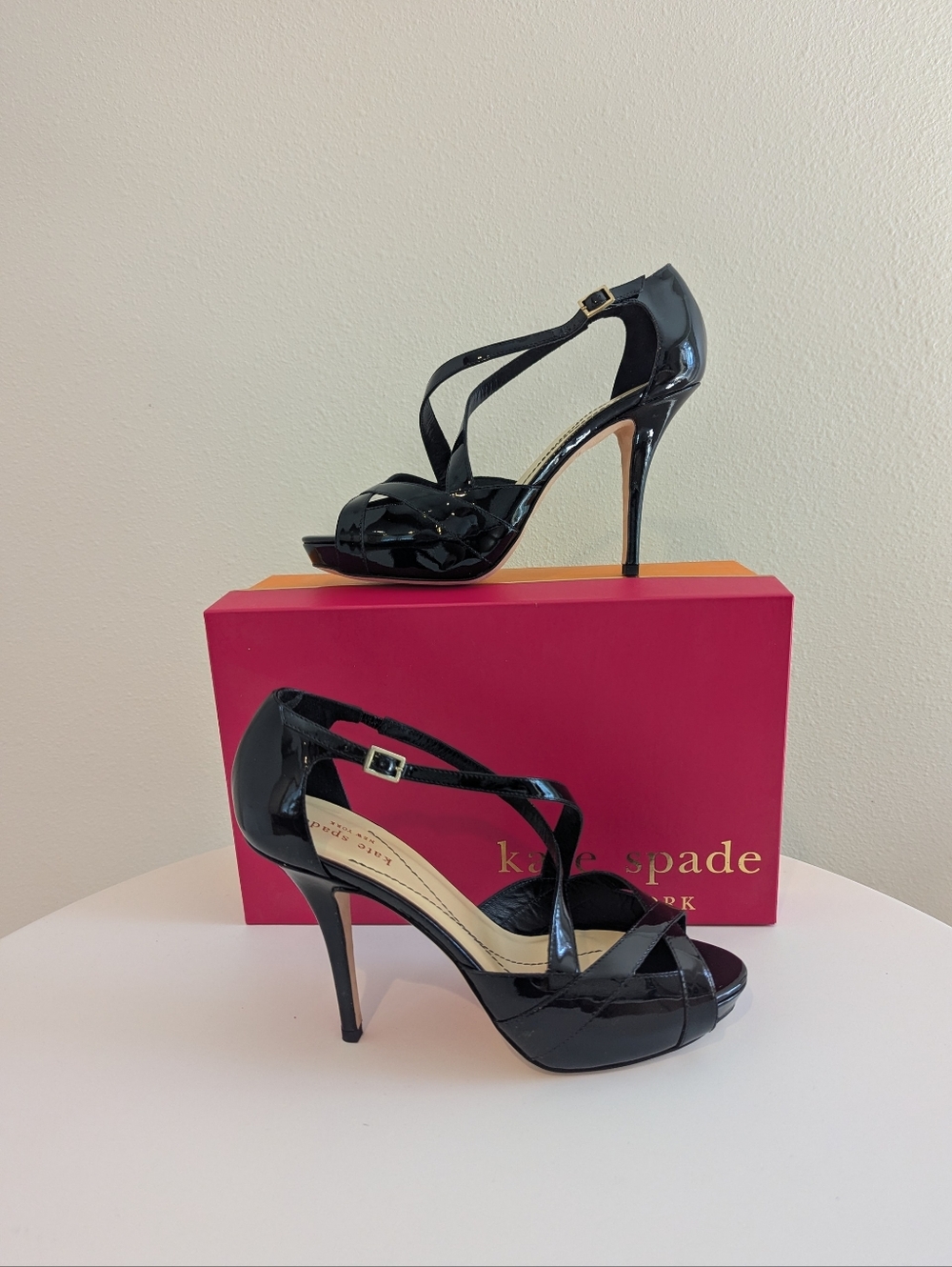 Authentic Kate Spade "Get" Black Patent Strappy Platform Stiletto Sandals 8m - Picture 3 of 10